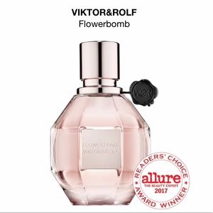 Viktor&Rolf Flower Bomb perfume🌸